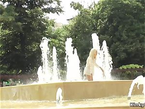 blondie made to tub in public geyser